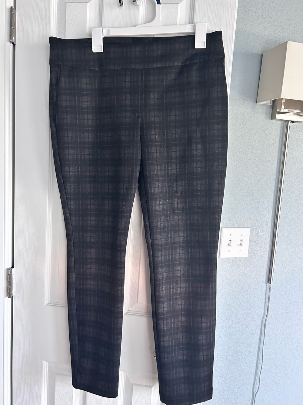 Dalia Women's Black Plaid Straight-Leg Ponte Pants